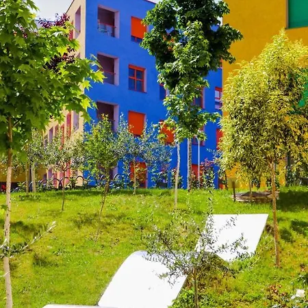 Comfy At 'mangalem21 Complex' Parking-wifi-ac-view Tiran