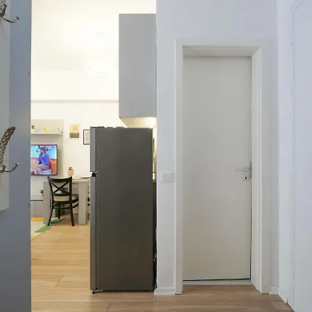 Comfy At 'mangalem21 Complex' Parking-wifi-ac-view Apartment *